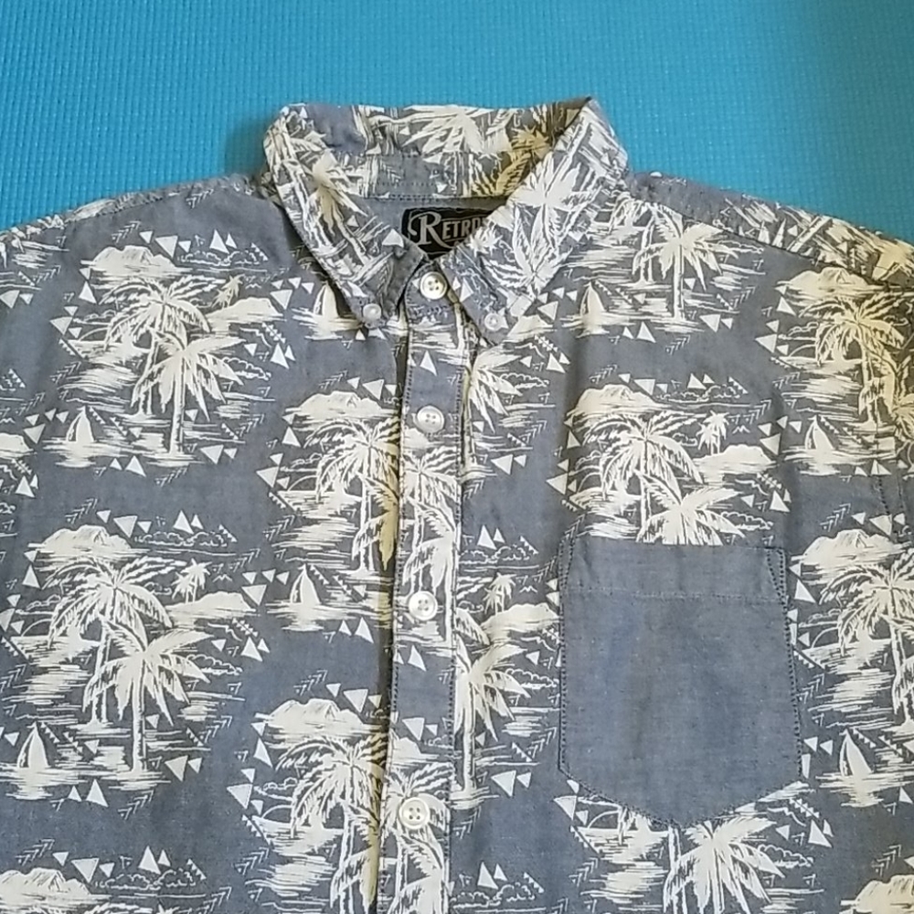 Blue Casual Short Sleeve Button Up with Palm Treed